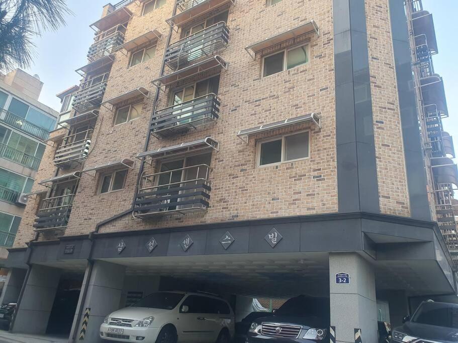 Villa Convenient Location 3-person With Living And 2 Bedrooms, 600 Meters From Bogukmun Station, 5 Stops To Snu Bundang Hospital, Close To Korea *